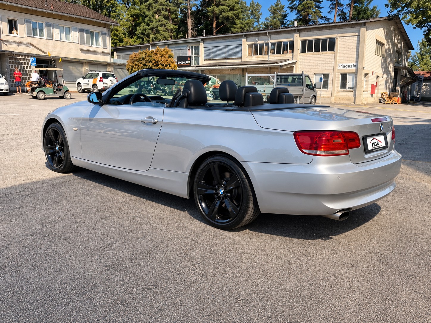 BMW 320i Cabriolet Steptronic-image-1