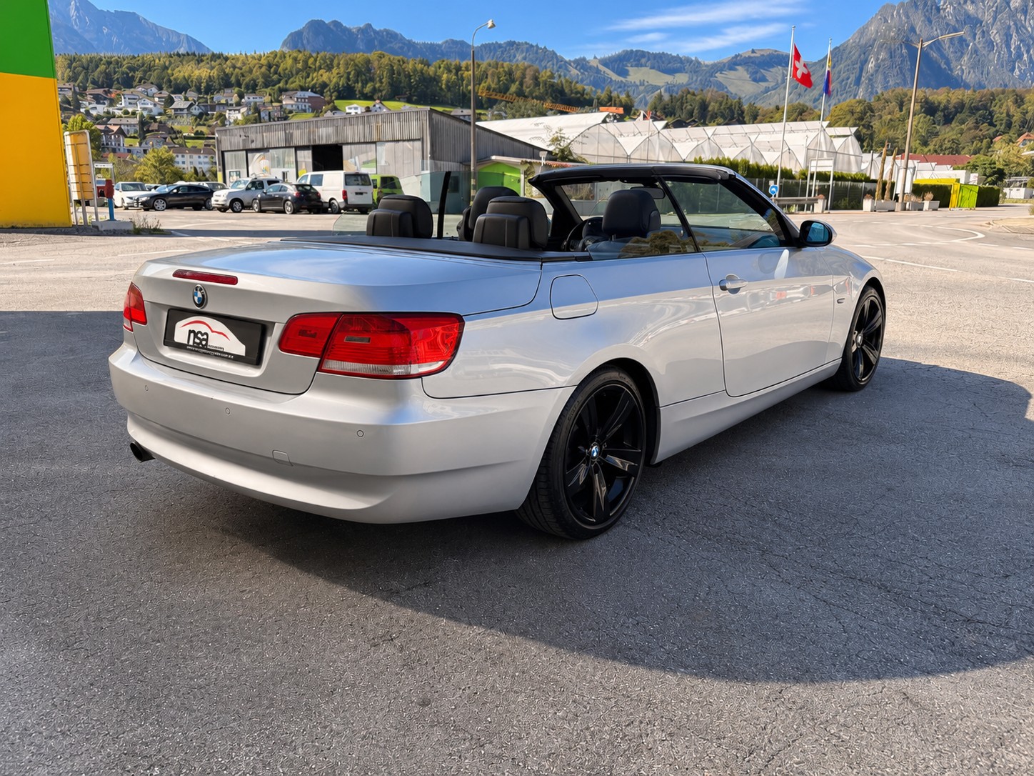 BMW 320i Cabriolet Steptronic-image-3