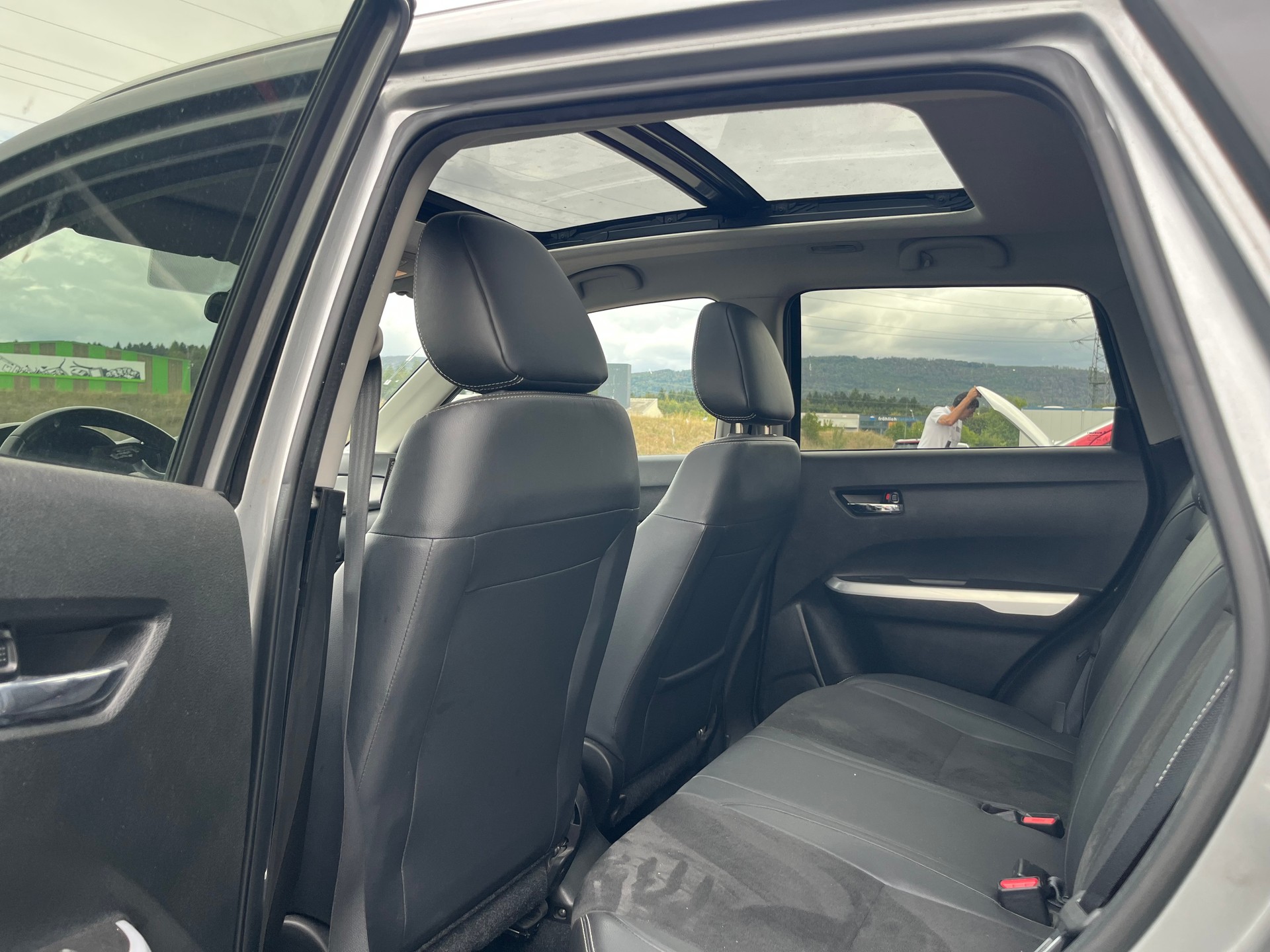 SUZUKI Vitara 1.6 TD Tradizio Top TCSS-image-15