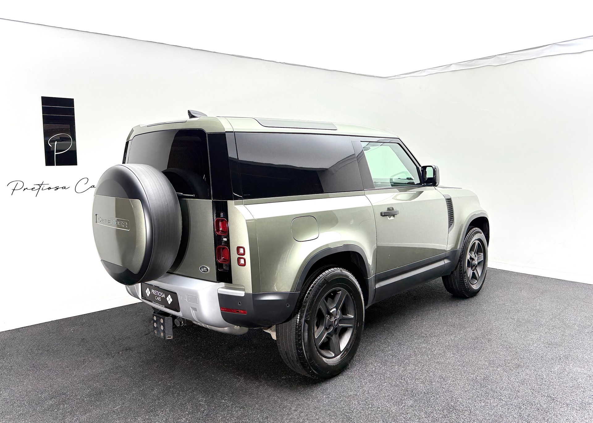 LAND ROVER Defender 110 3.0 D I6 200 S AWD AT8-image-4