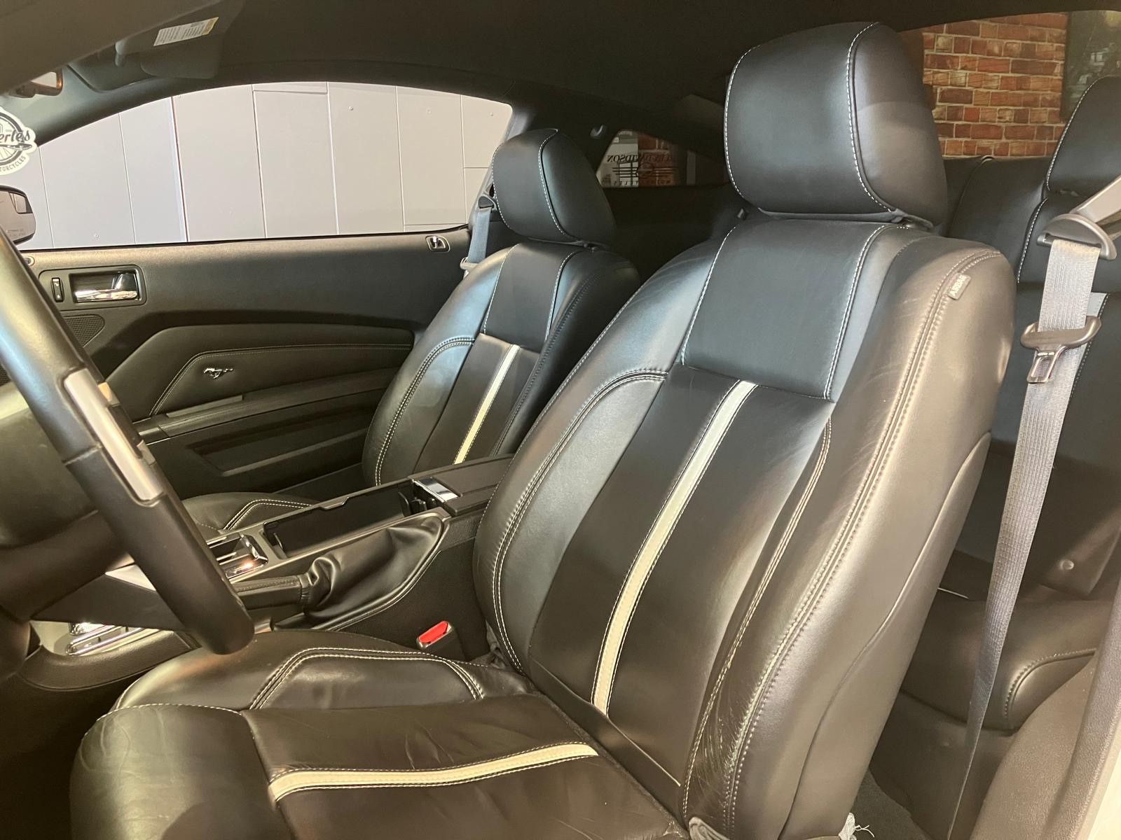FORD 5.0 V8 GT Premium-image-4