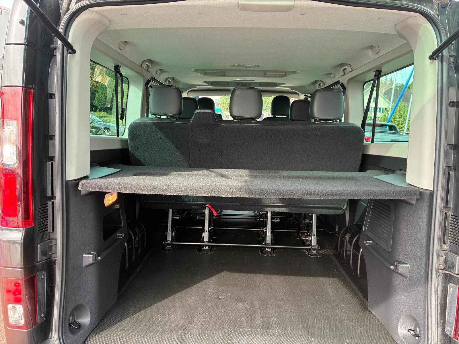 RENAULT Trafic Blue dCi 170 EDC Grand Spaceclass-image-6