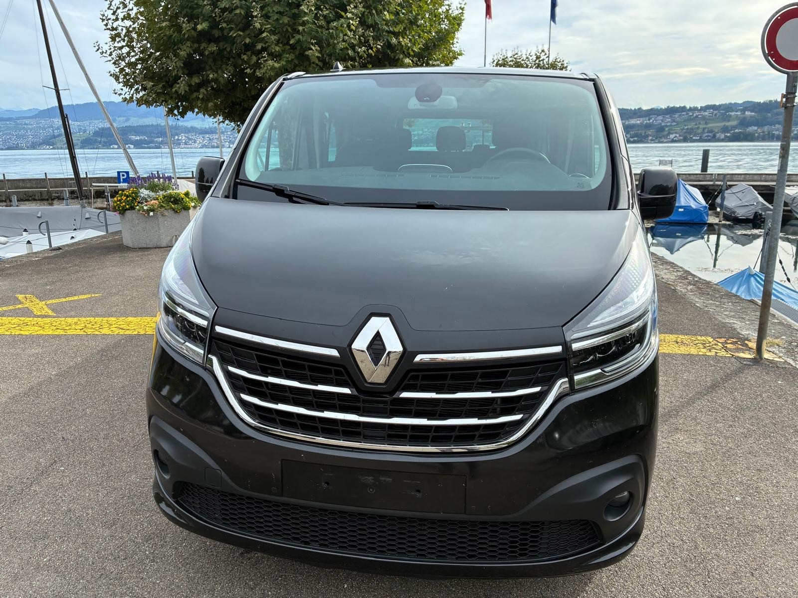 RENAULT Trafic Blue dCi 170 EDC Grand Spaceclass-image-2