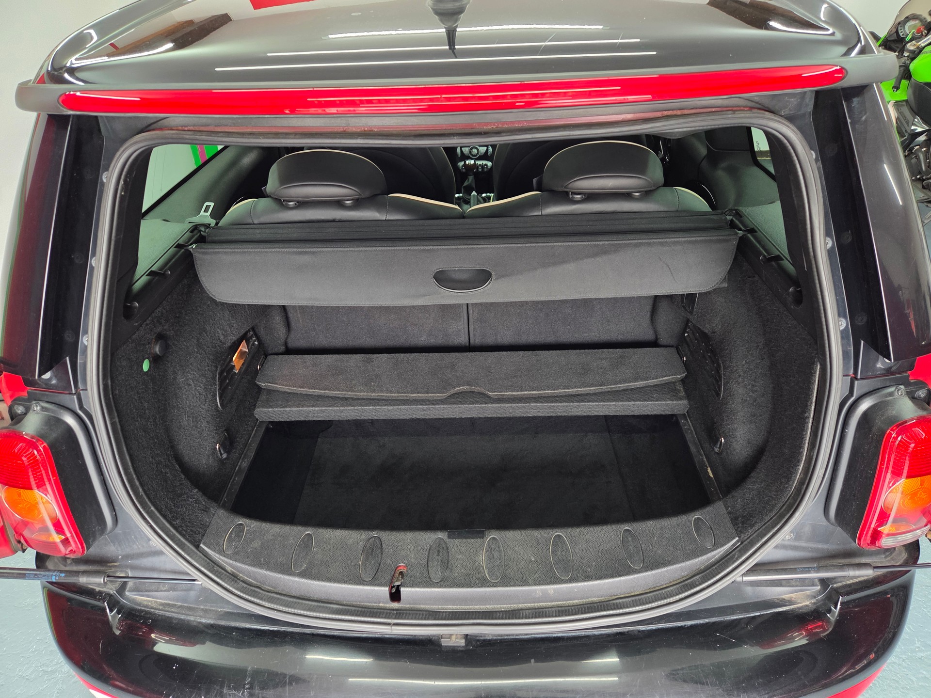 MINI Clubman Cooper-image-13