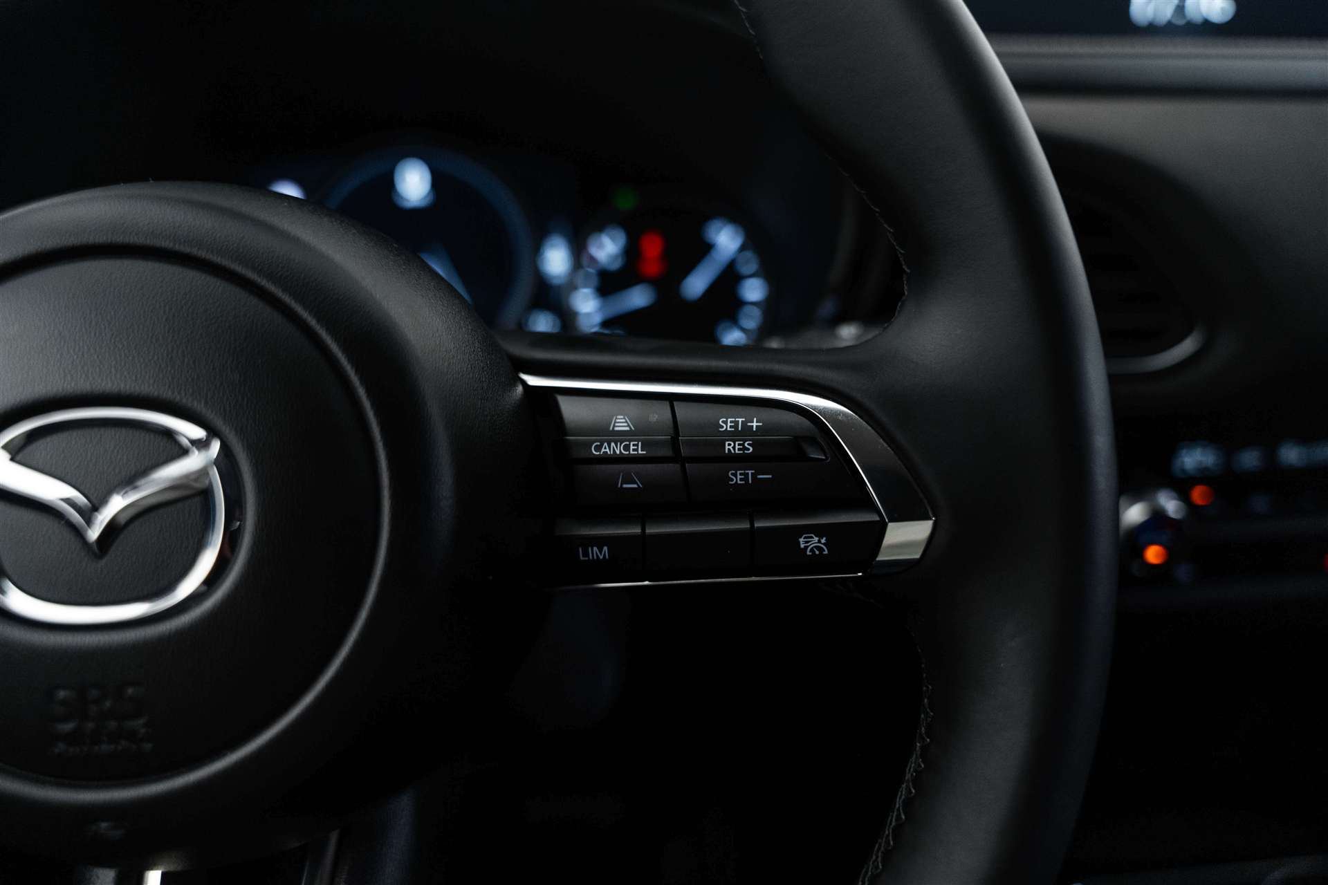 MAZDA MAZDA CX-30 SKYACTIV-G 140 MHEV Nagisa Automat-image-18