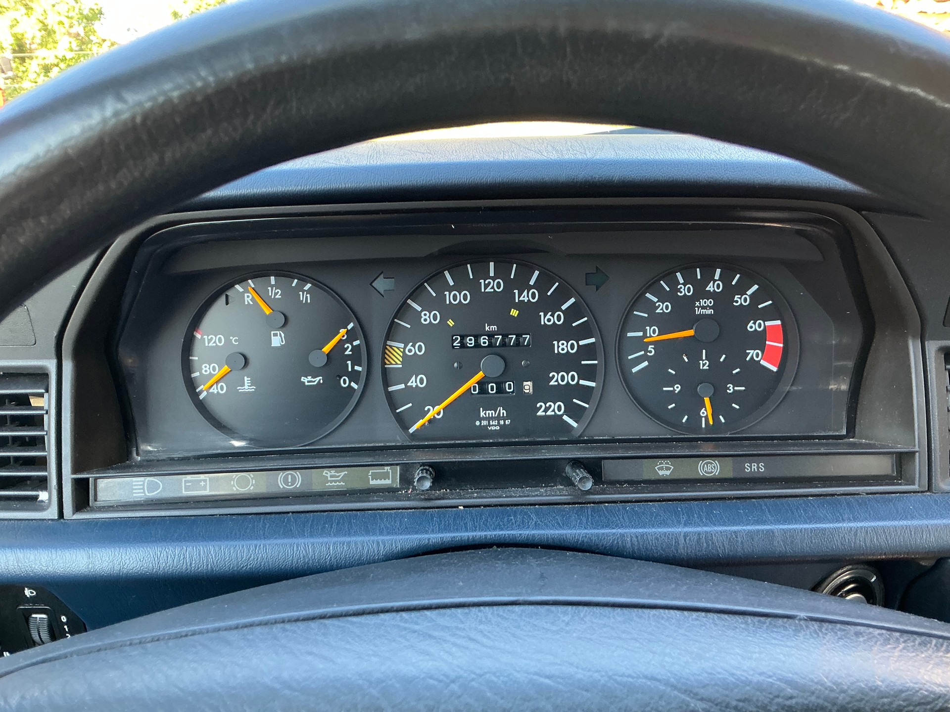 MERCEDES-BENZ 190 E 1.8-image-6