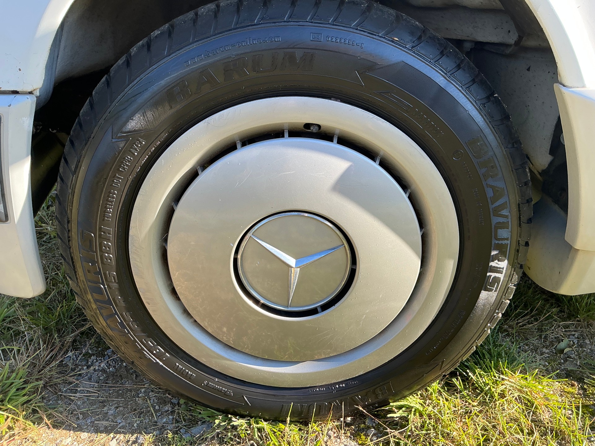 MERCEDES-BENZ 190 E 1.8-image-19
