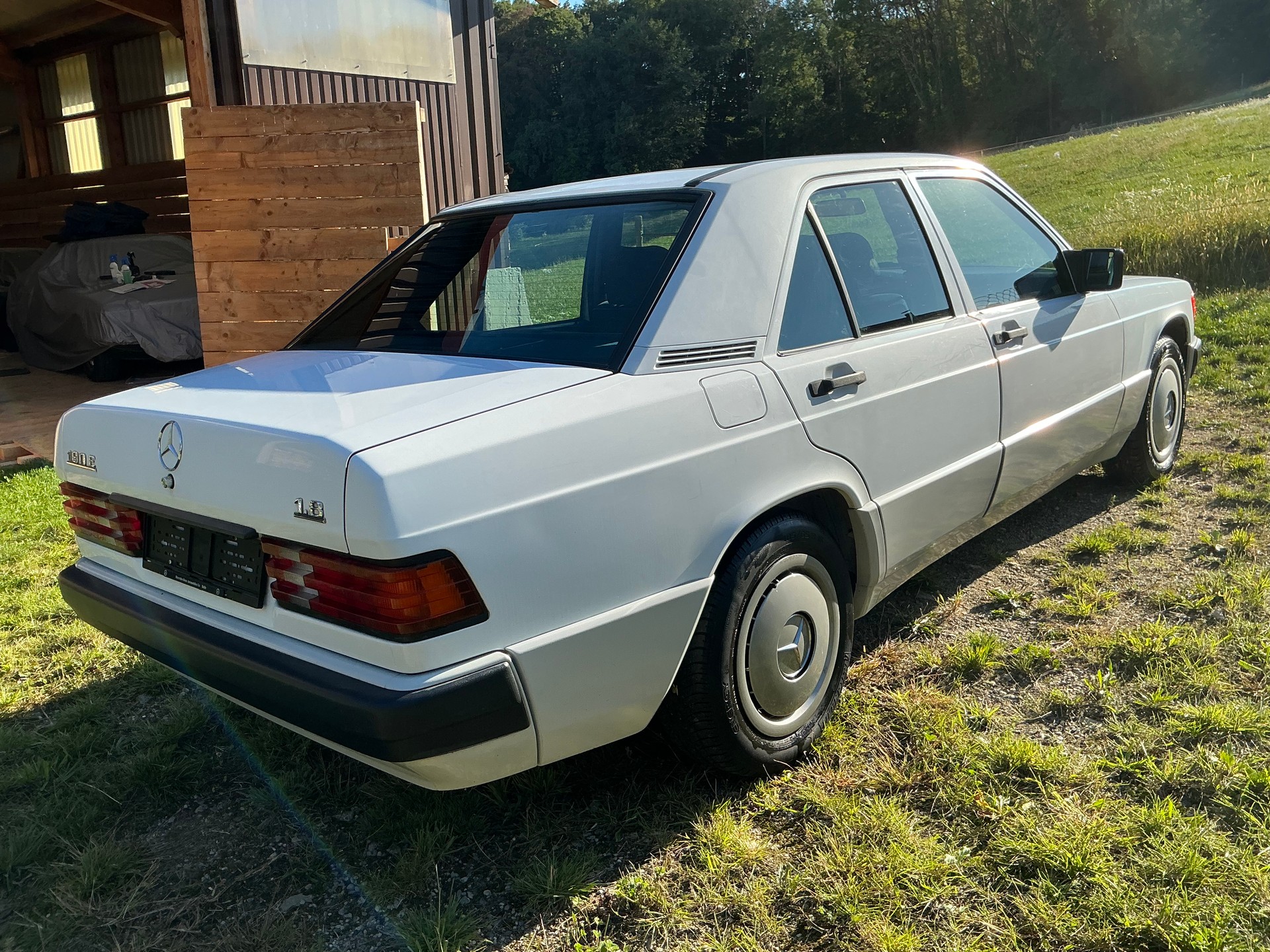 MERCEDES-BENZ 190 E 1.8-image-15