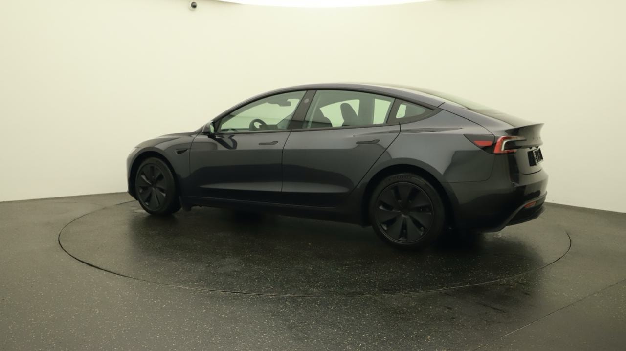 TESLA Model 3 Long Range Dual Motor AWD-image-2