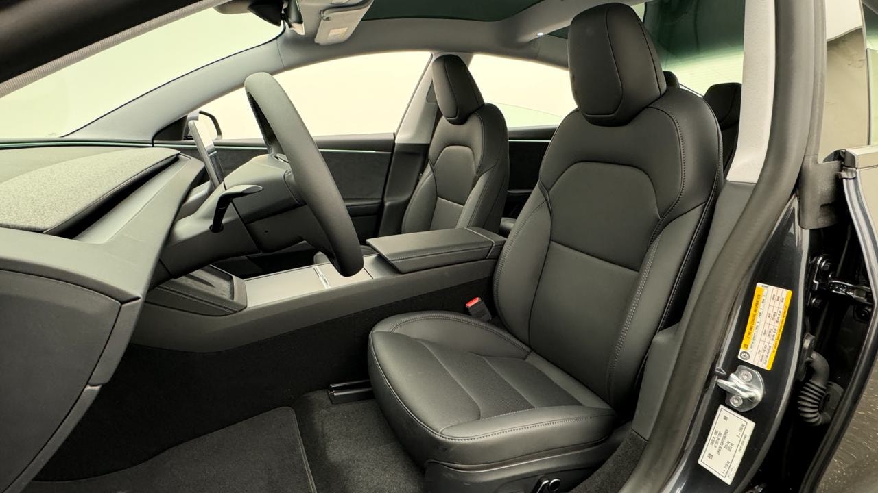 TESLA Model 3 Long Range Dual Motor AWD-image-4