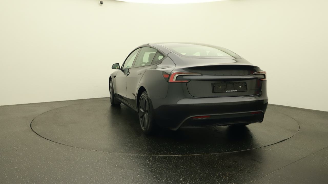TESLA Model 3 Long Range Dual Motor AWD-image-3