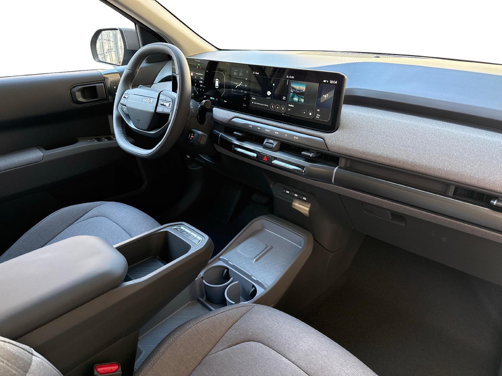 KIA EV3 81,4 kWh Earth 4x4 CH-Fz.-image-12