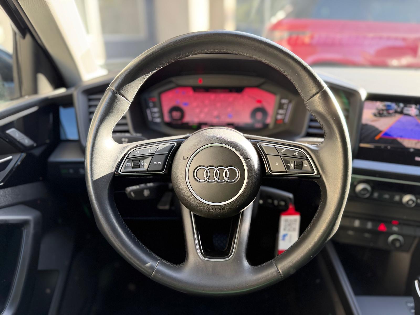 AUDI A1 Sportback 1.0 30 TFSI Attraction S-Tronic-image-9
