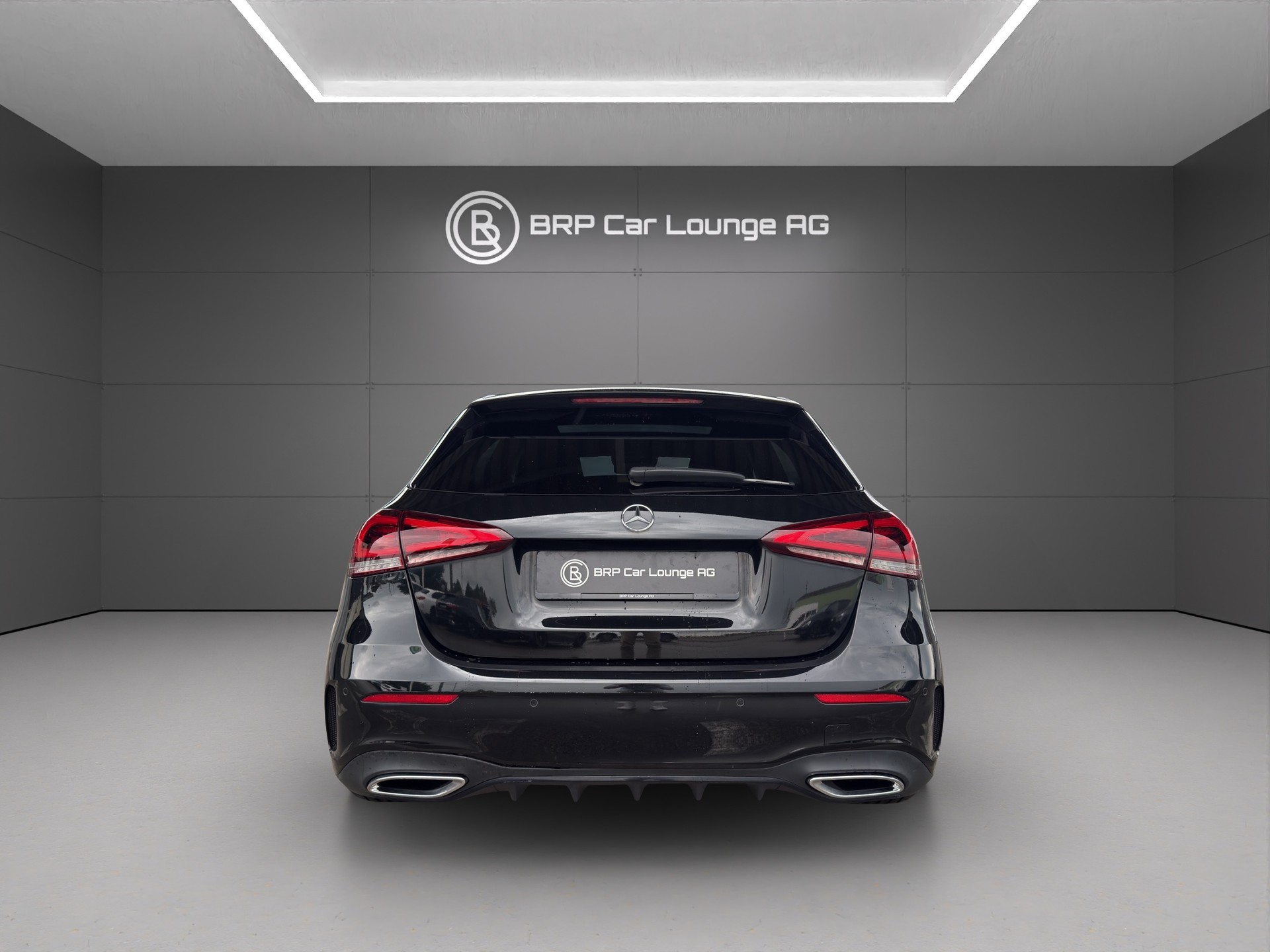 MERCEDES-BENZ A 250 AMG Line 7G-DCT-image-4