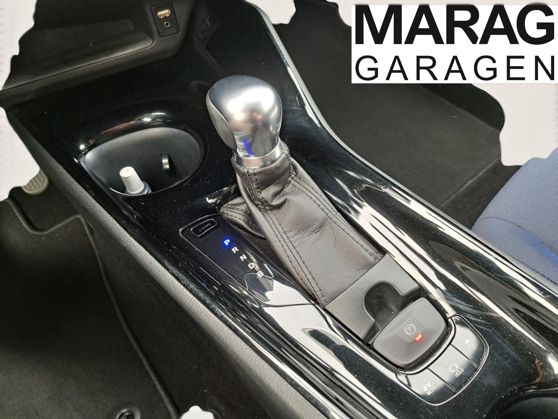TOYOTA C-HR 1.8 HSD Style CVT-image-12