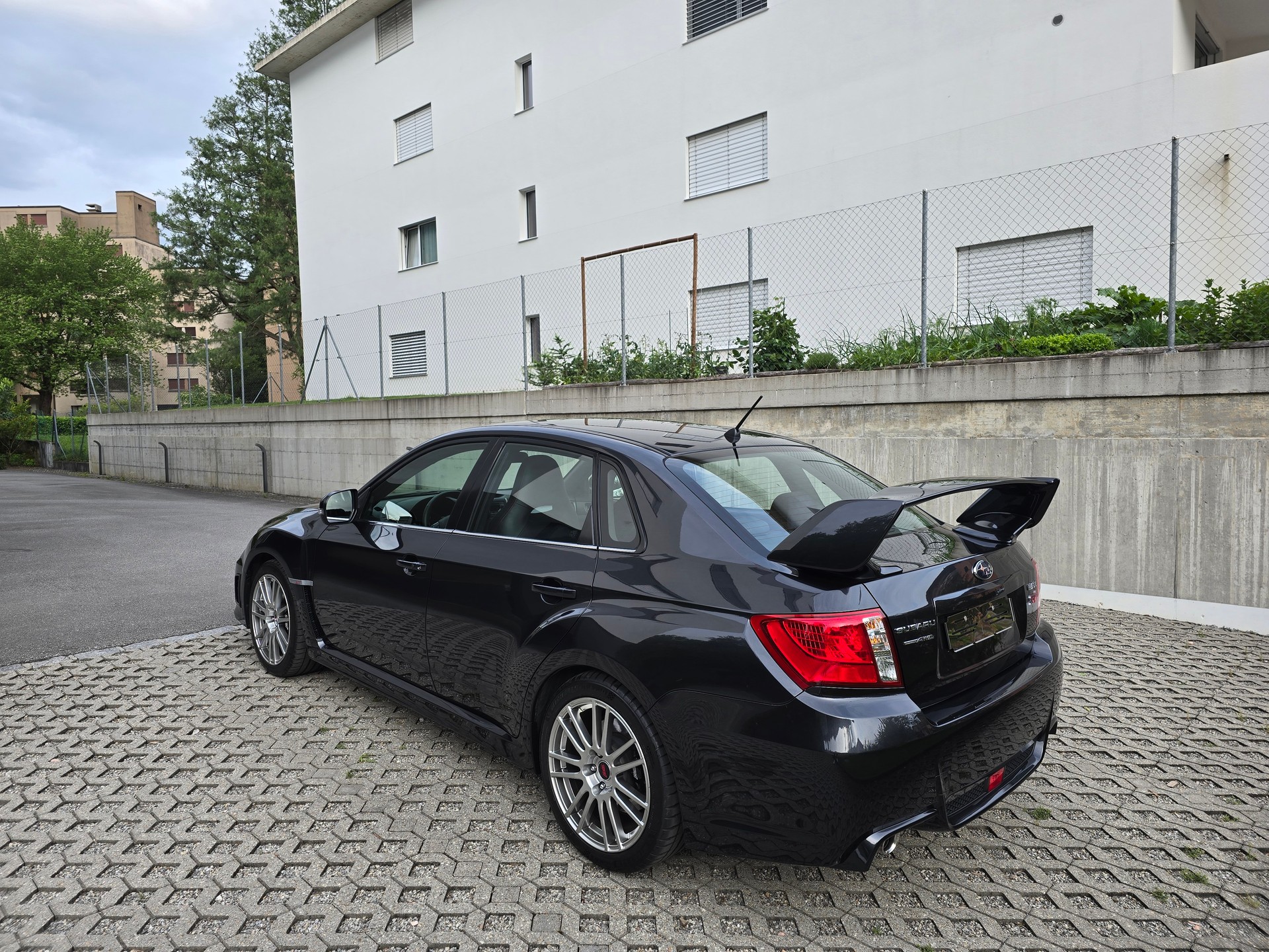 SUBARU IMPREZA WRX STI-image-3