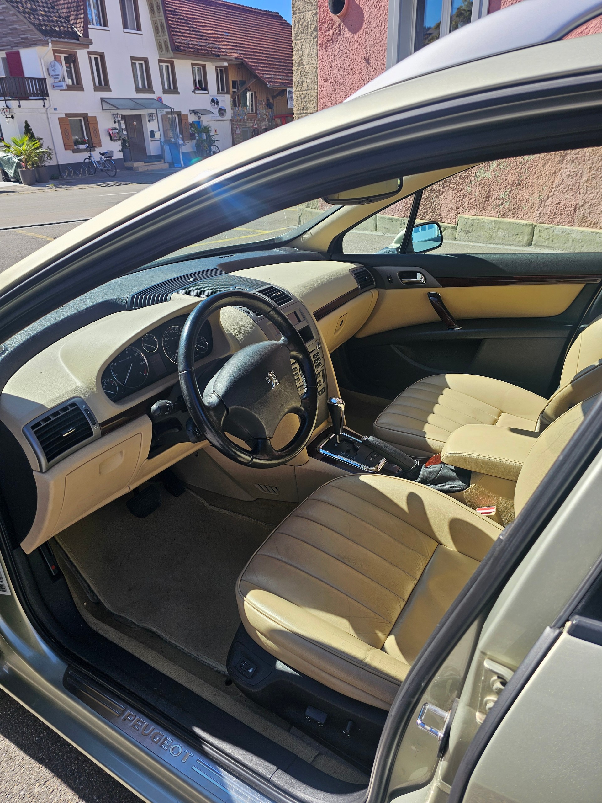 PEUGEOT 407 SW 3.0 SV Executive Automatic-image-4