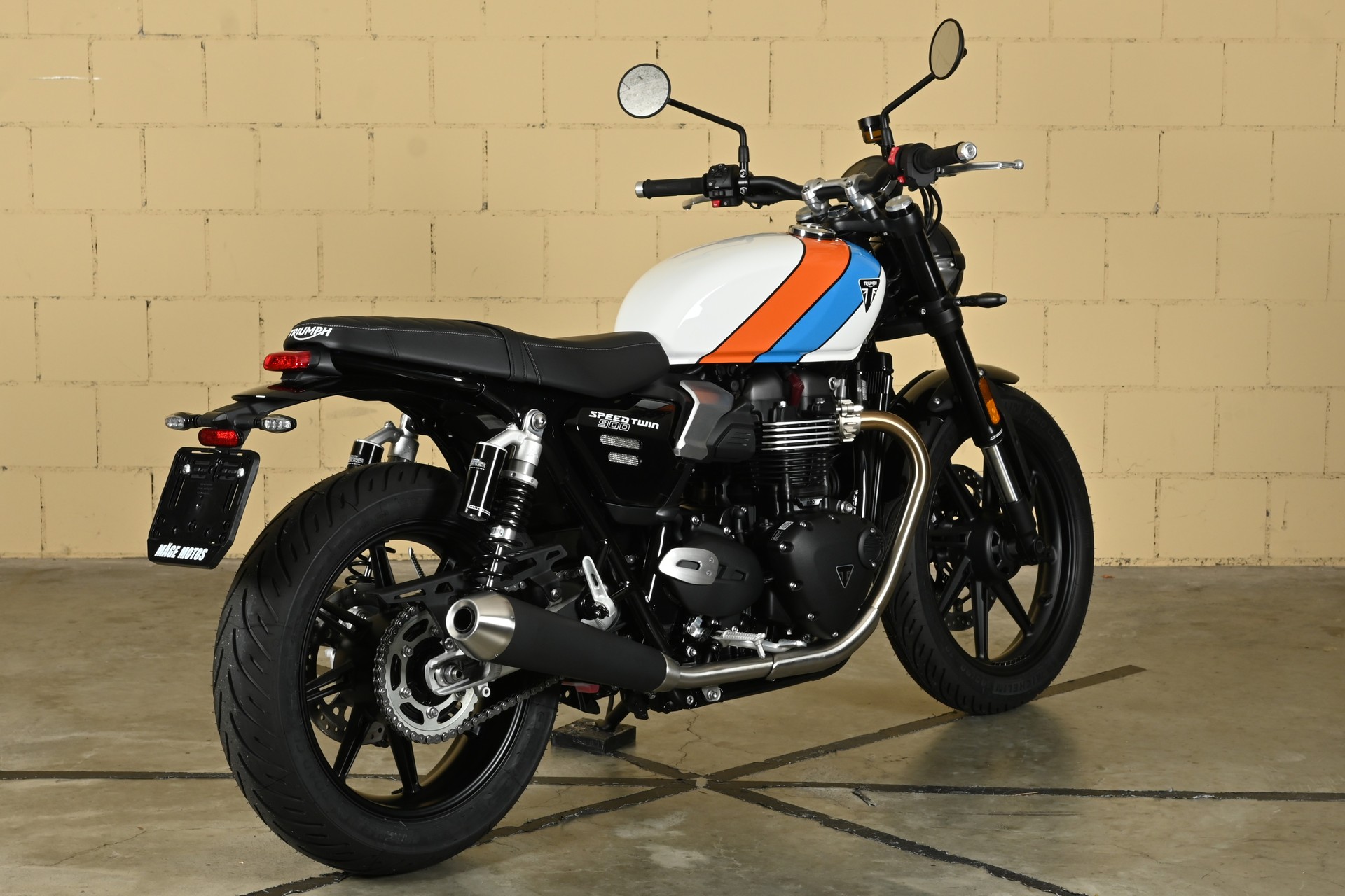 TRIUMPH Speed Twin 900-image-10