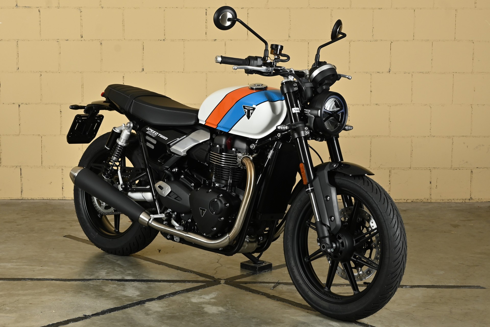 TRIUMPH Speed Twin 900-image-7