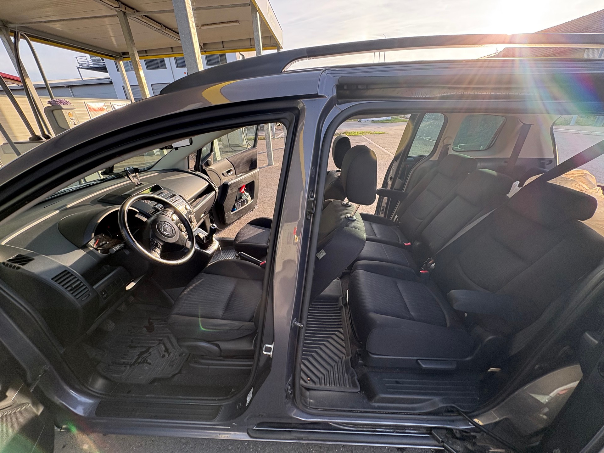 MAZDA 2.0 Confort-image-1