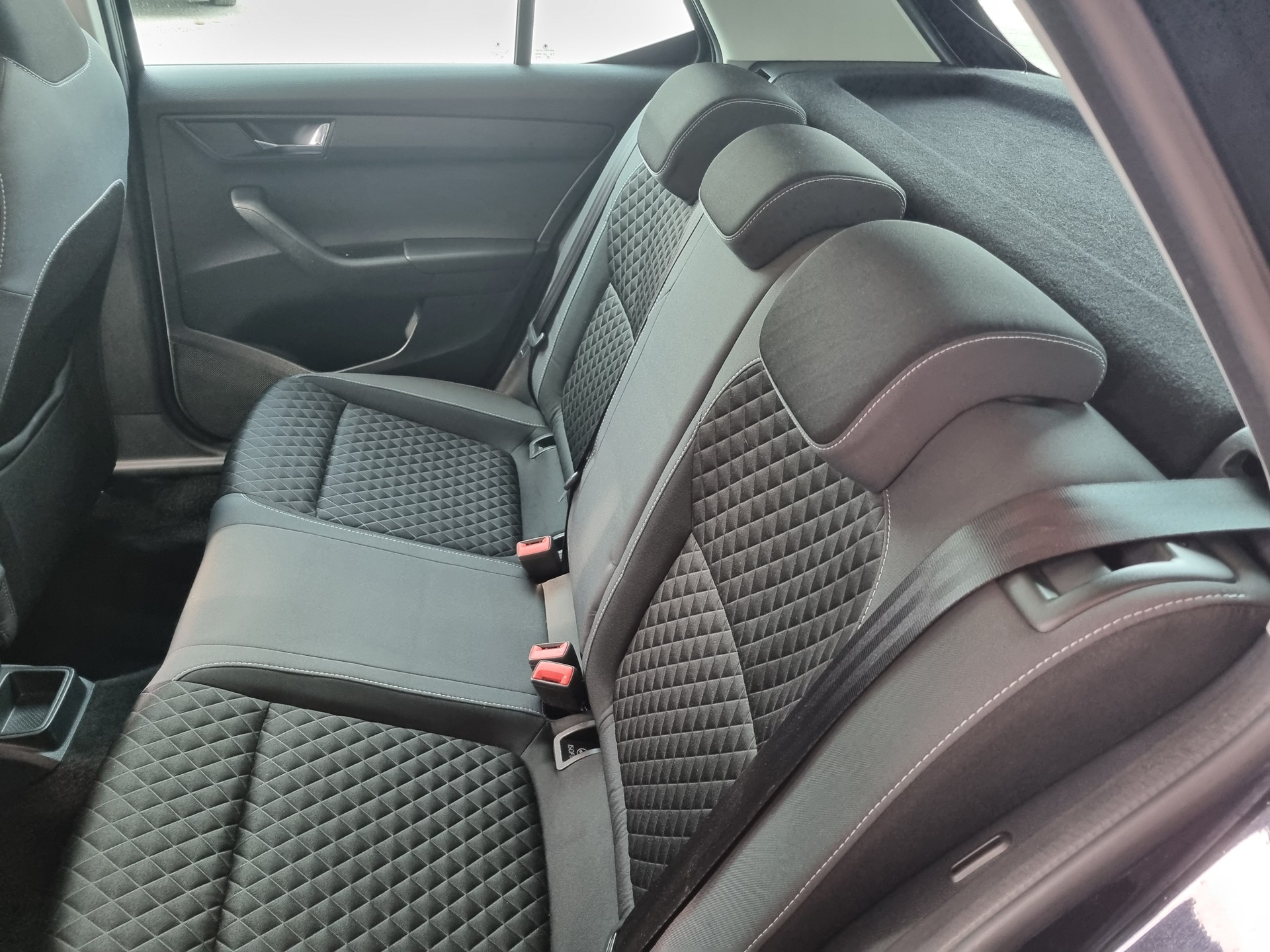 SKODA Fabia 1.0 TSI Monte Carlo DSG-image-8