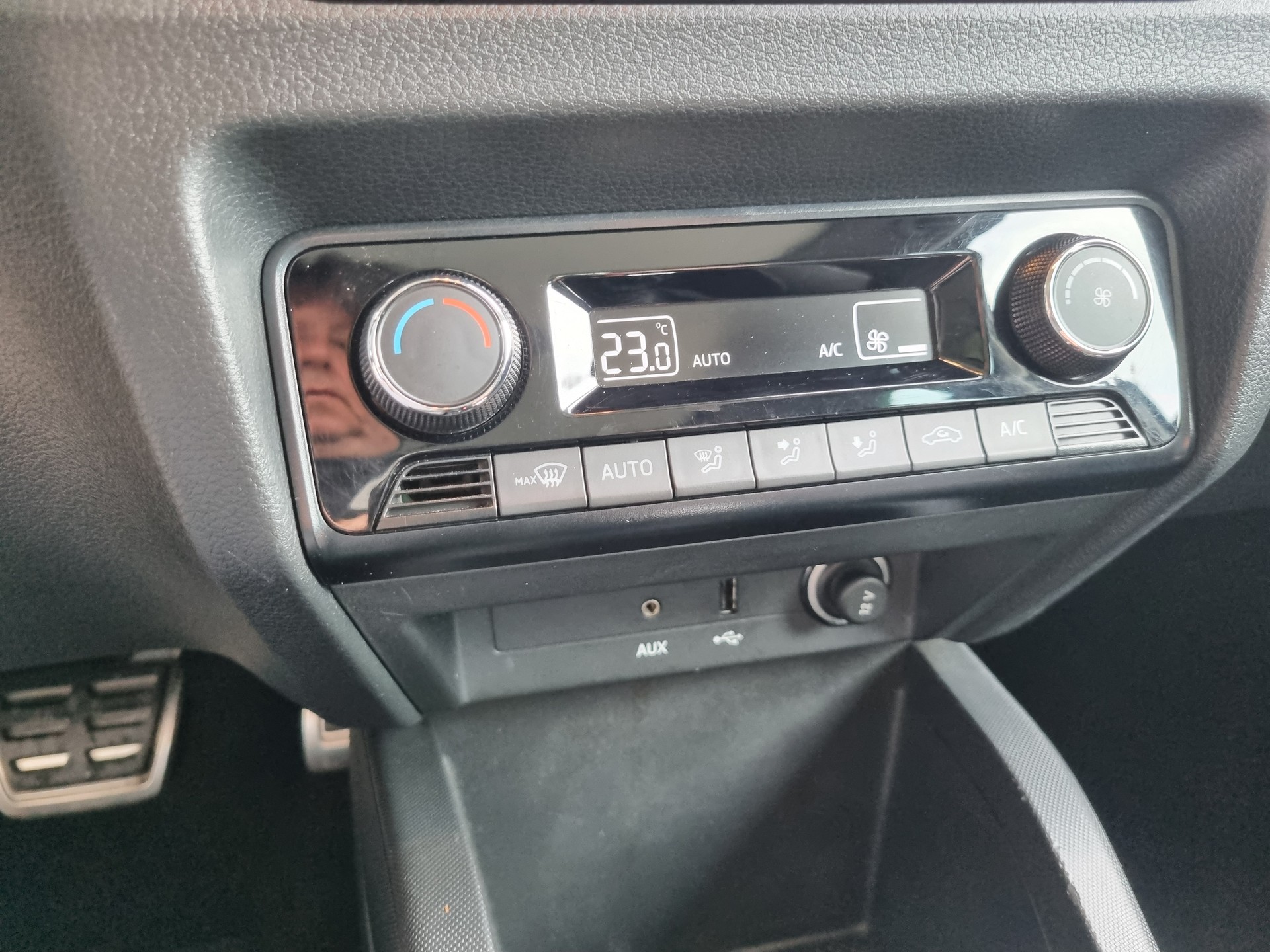 SKODA Fabia 1.0 TSI Monte Carlo DSG-image-14