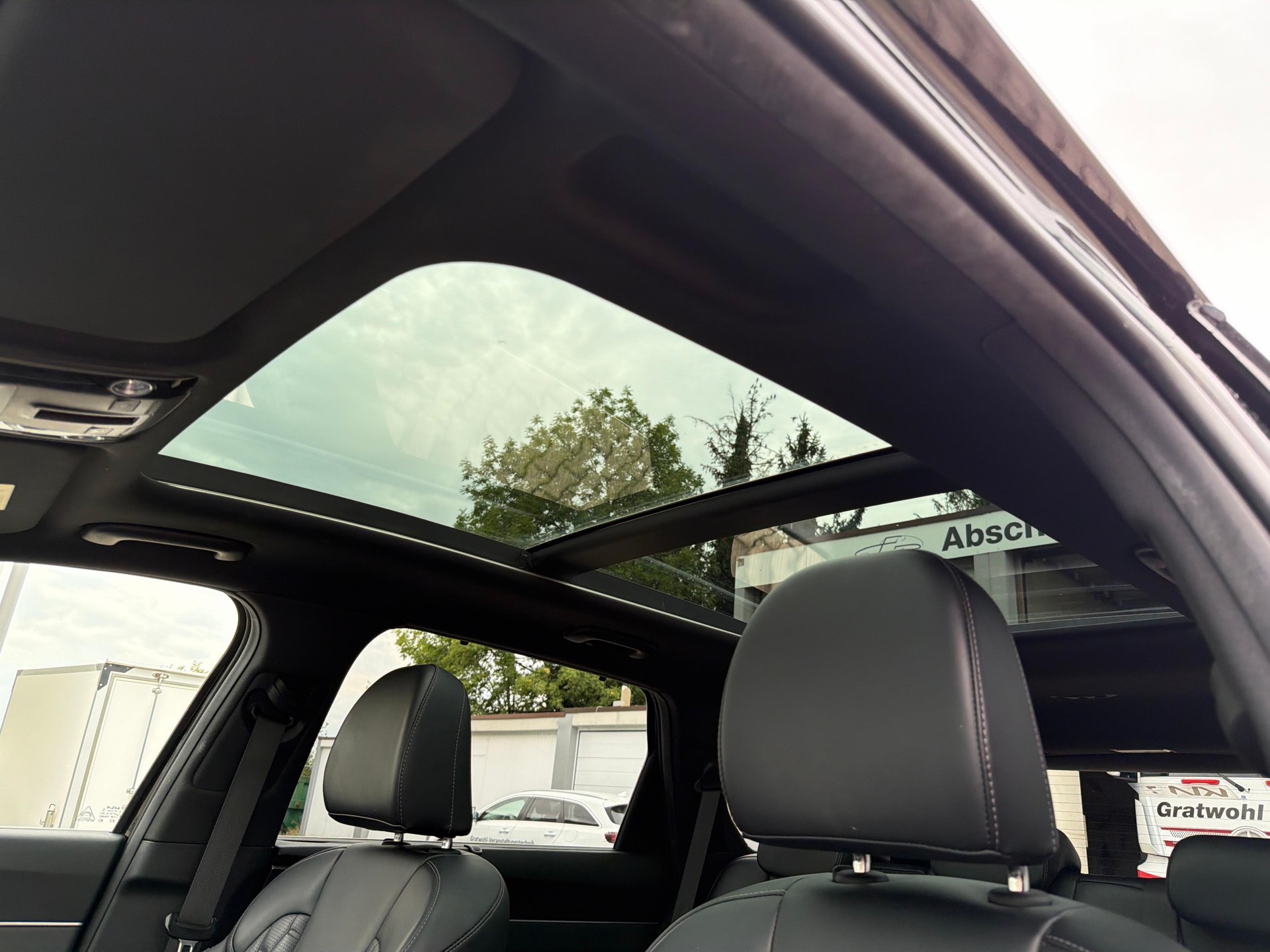 KIA Sorento 2.2 SmartD Style-image-13