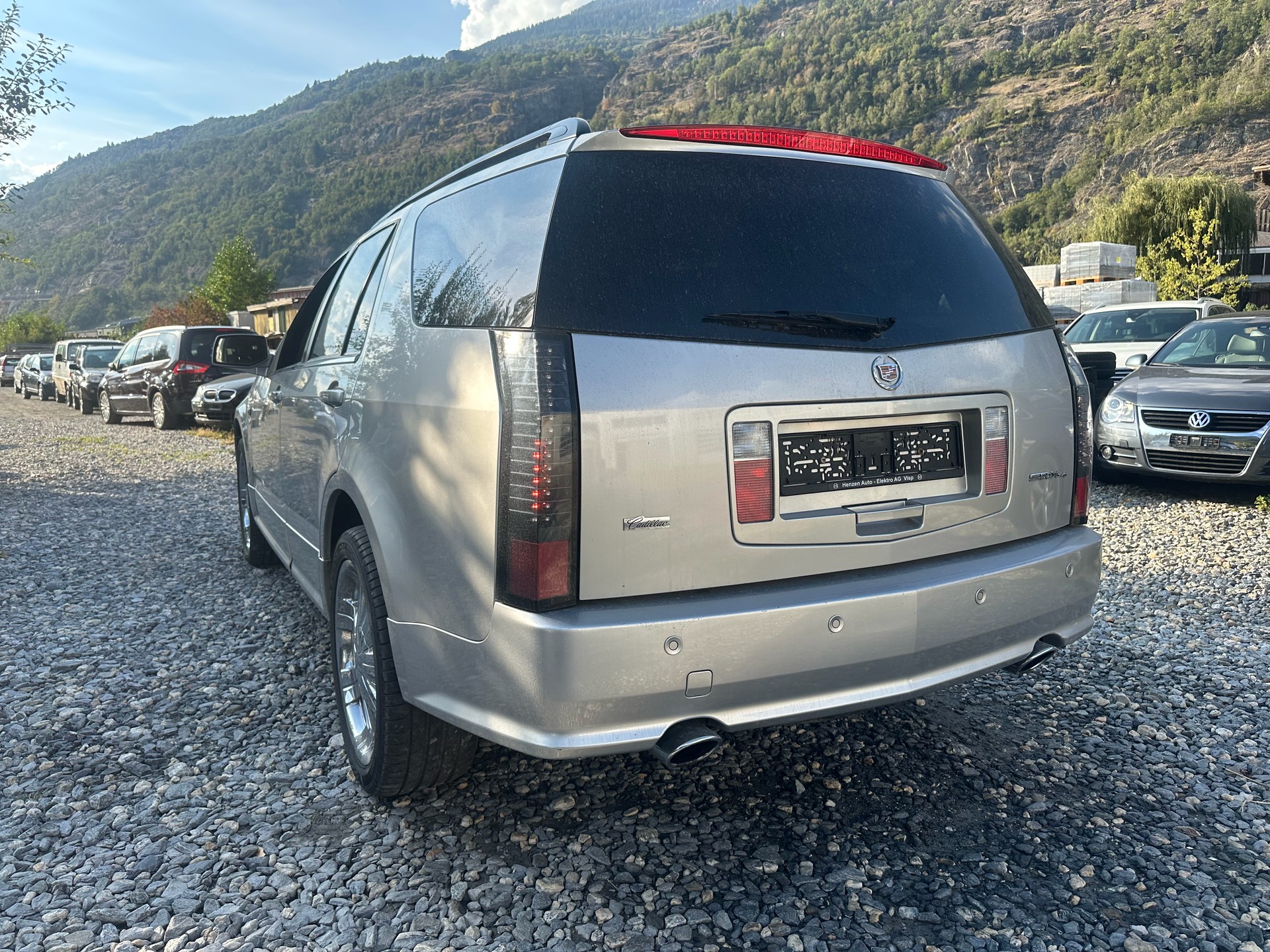 CADILLAC SRX 4.6 V8 Sport Luxury 4WD-image-5
