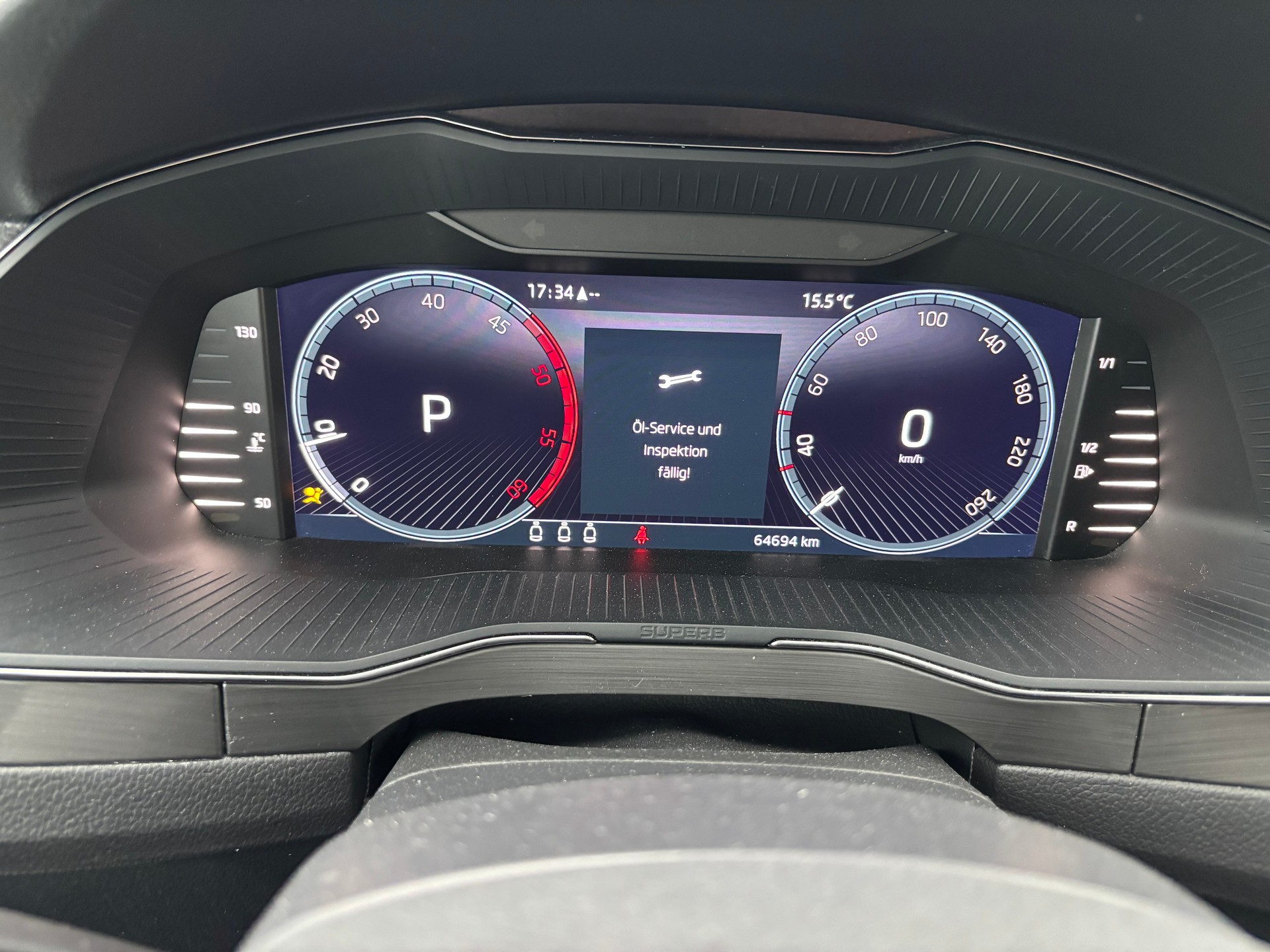 SKODA Superb Combi 2.0 TDi SportLine 4x4 DSG-image-9