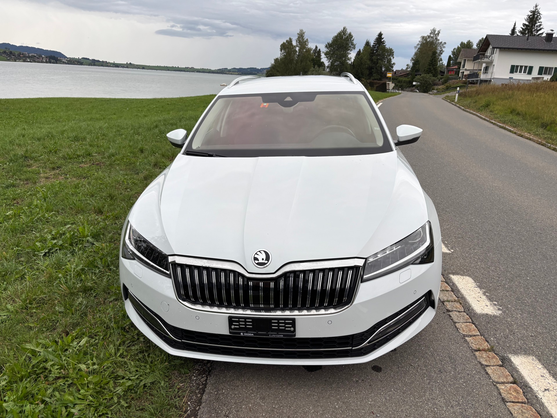 SKODA Superb Combi 2.0 TDi SportLine 4x4 DSG-image-1