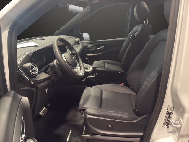 MERCEDES-BENZ V 300 d lang 4Matic Swiss Edition 9G-Tronic-image-6