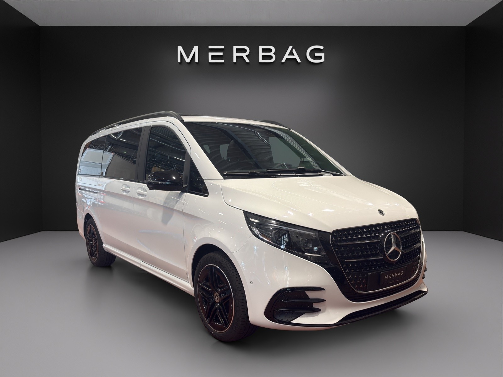 MERCEDES-BENZ V 300 d lang 4Matic Swiss Edition 9G-Tronic-image-0