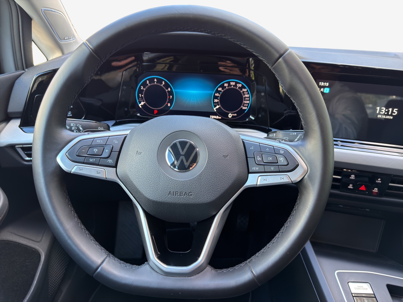 VW Golf 1.5 e TSI ACT Life DSG-image-9