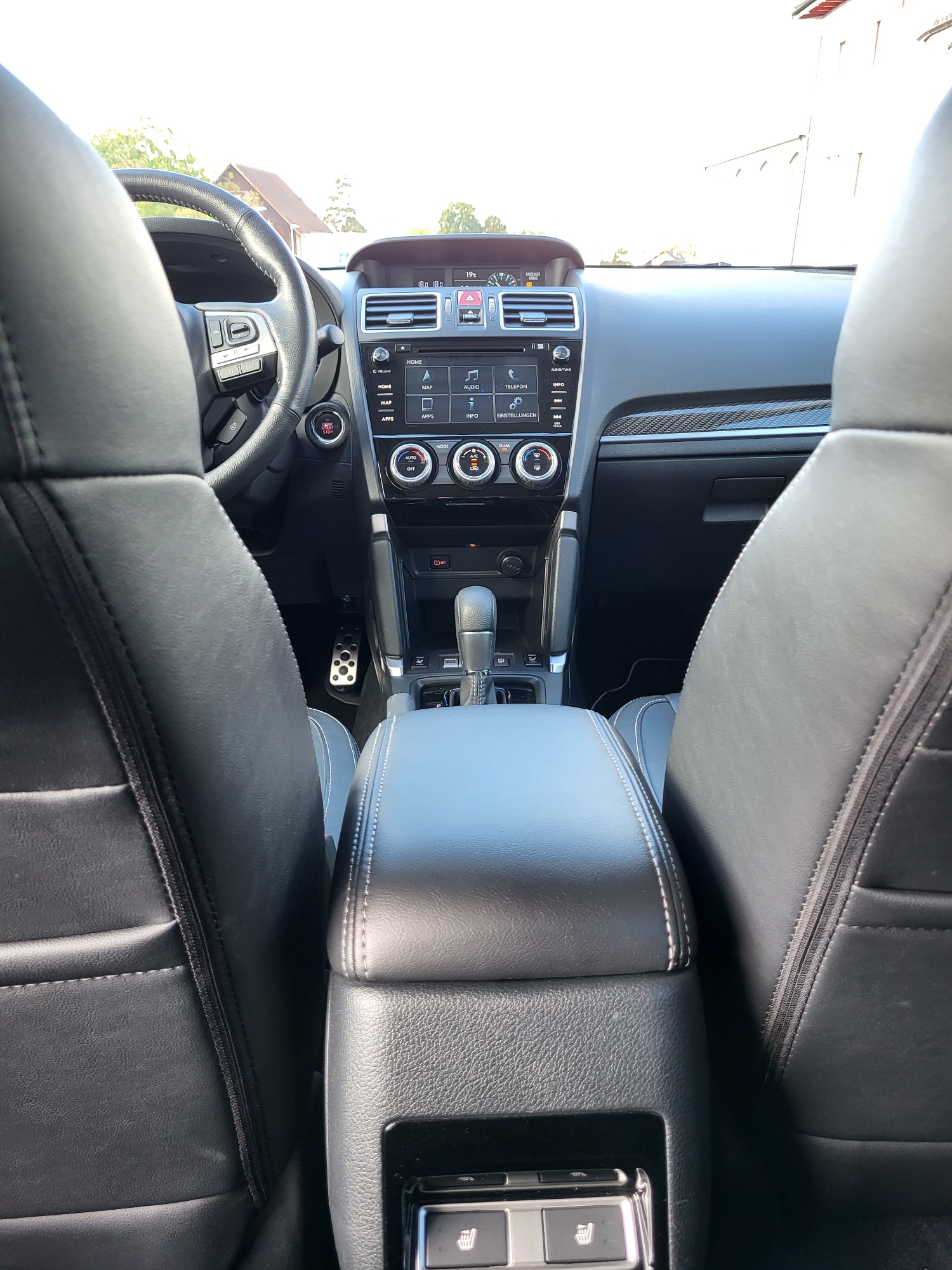 SUBARU Forester 2.0i Executive Lineartronic-image-6