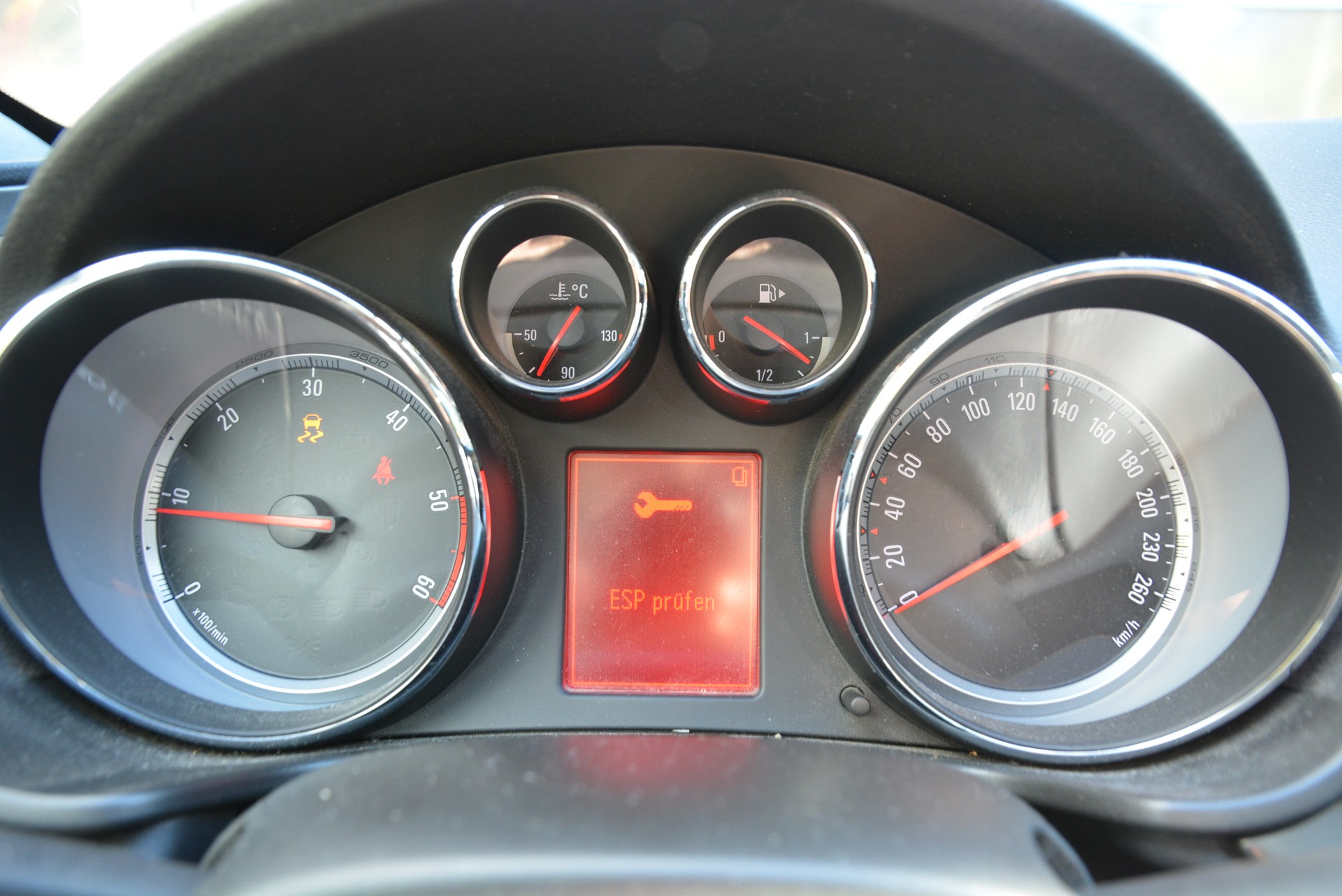 OPEL Insignia 2.0 CDTI Edition-image-6
