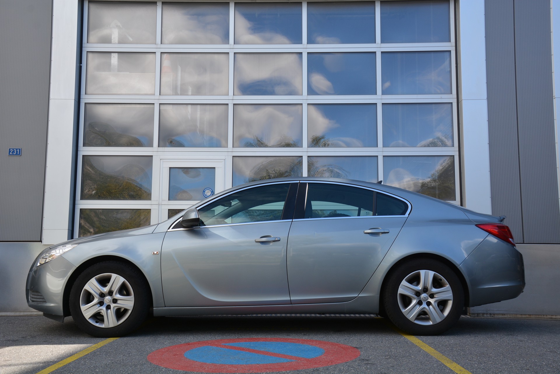 OPEL Insignia 2.0 CDTI Edition-image-2