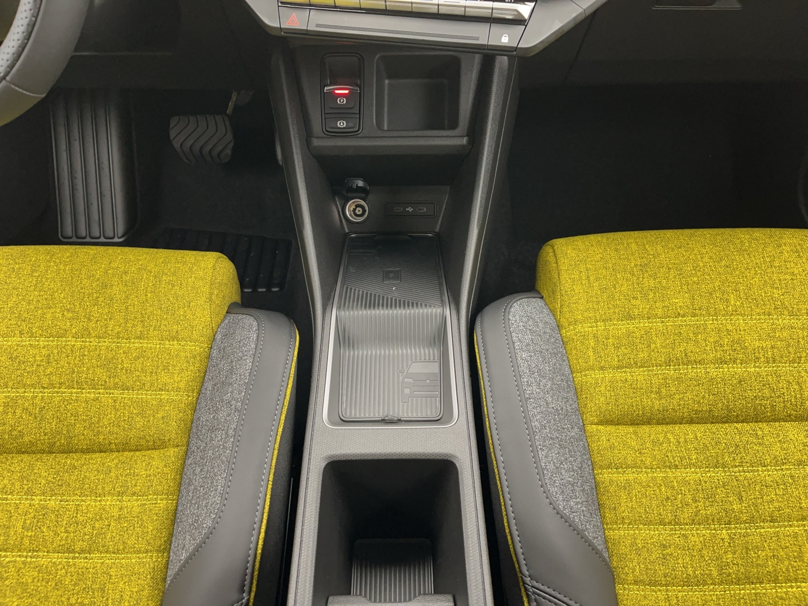 RENAULT R5 E-Tech Comfort Range iconic five-image-13