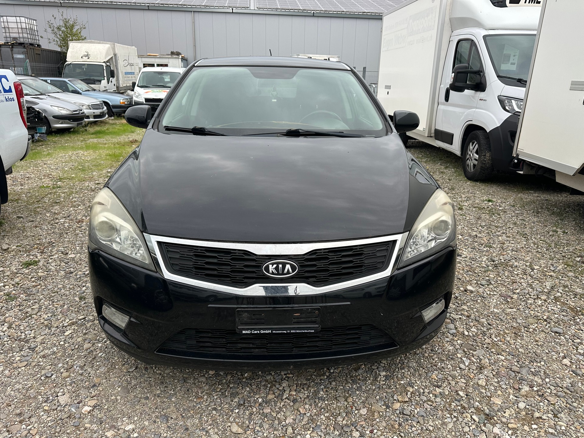 KIA Cee'd 1.6 CRDi Trend-image-1
