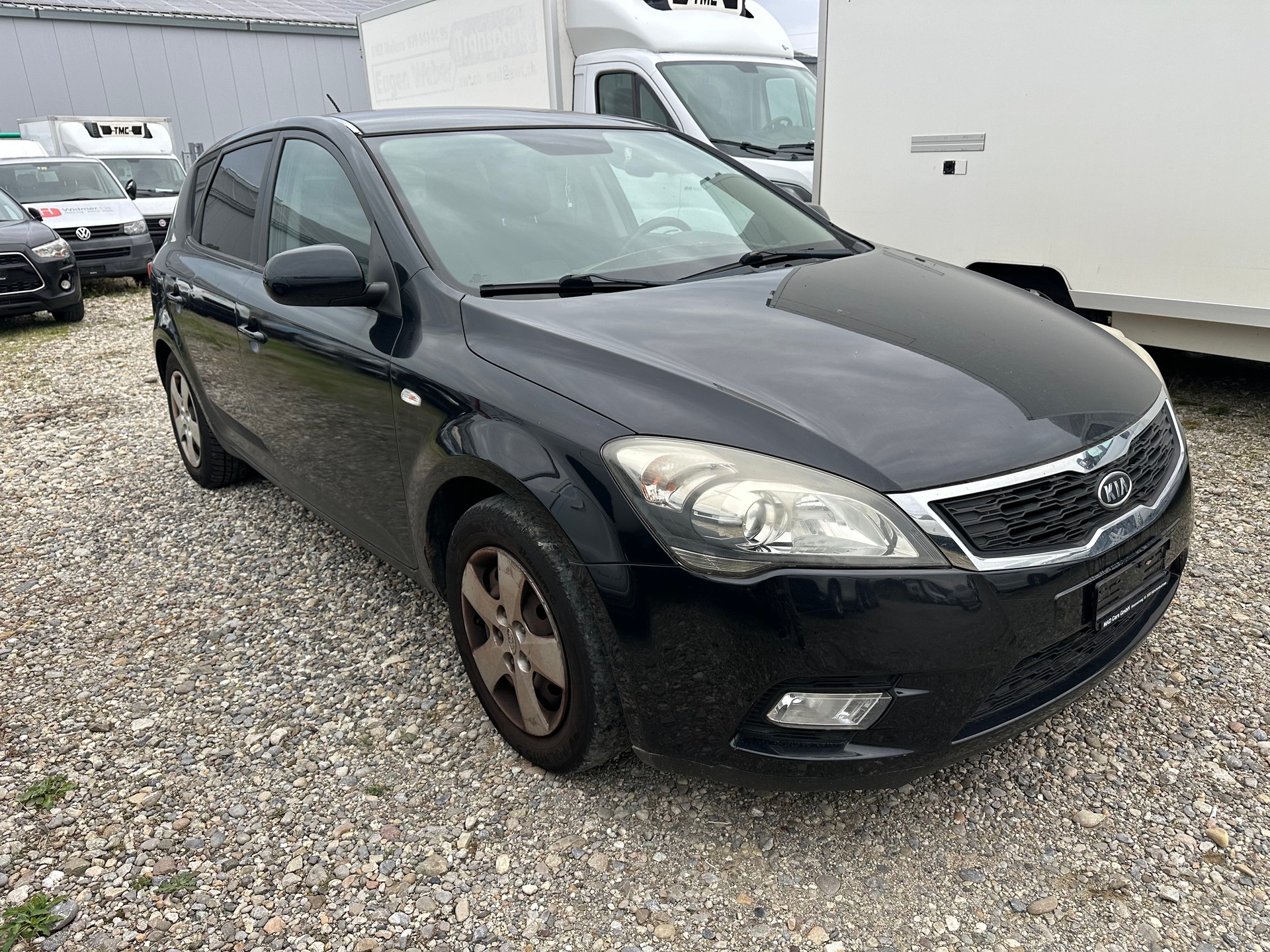 KIA Cee'd 1.6 CRDi Trend-image-2