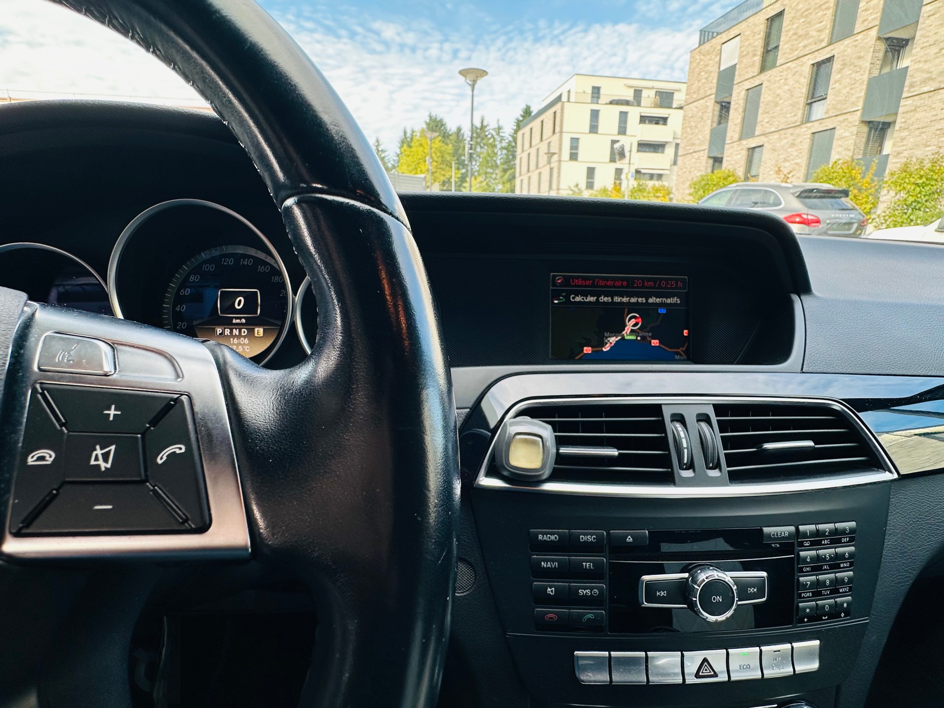 MERCEDES-BENZ C 250 Avantgarde 7G-Tronic-image-16