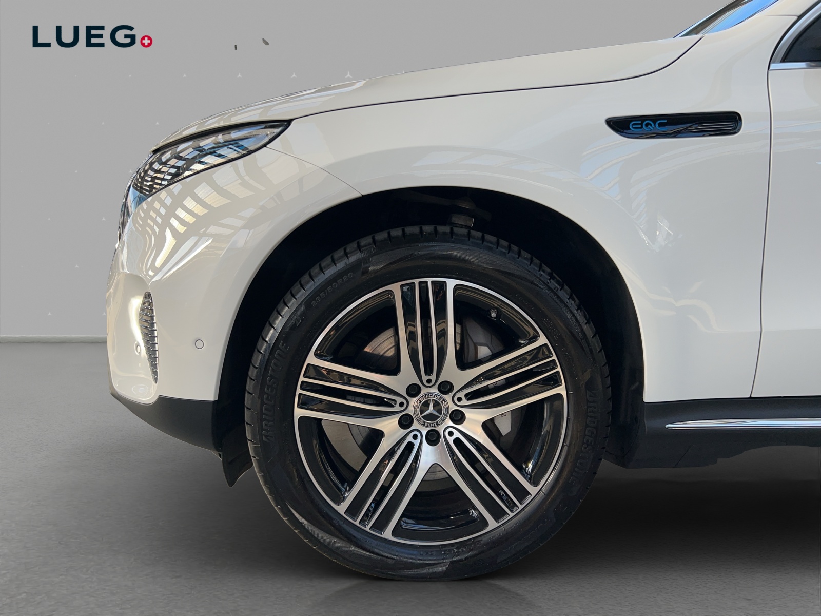 MERCEDES-BENZ EQC 400 4Matic EQ Star-image-6