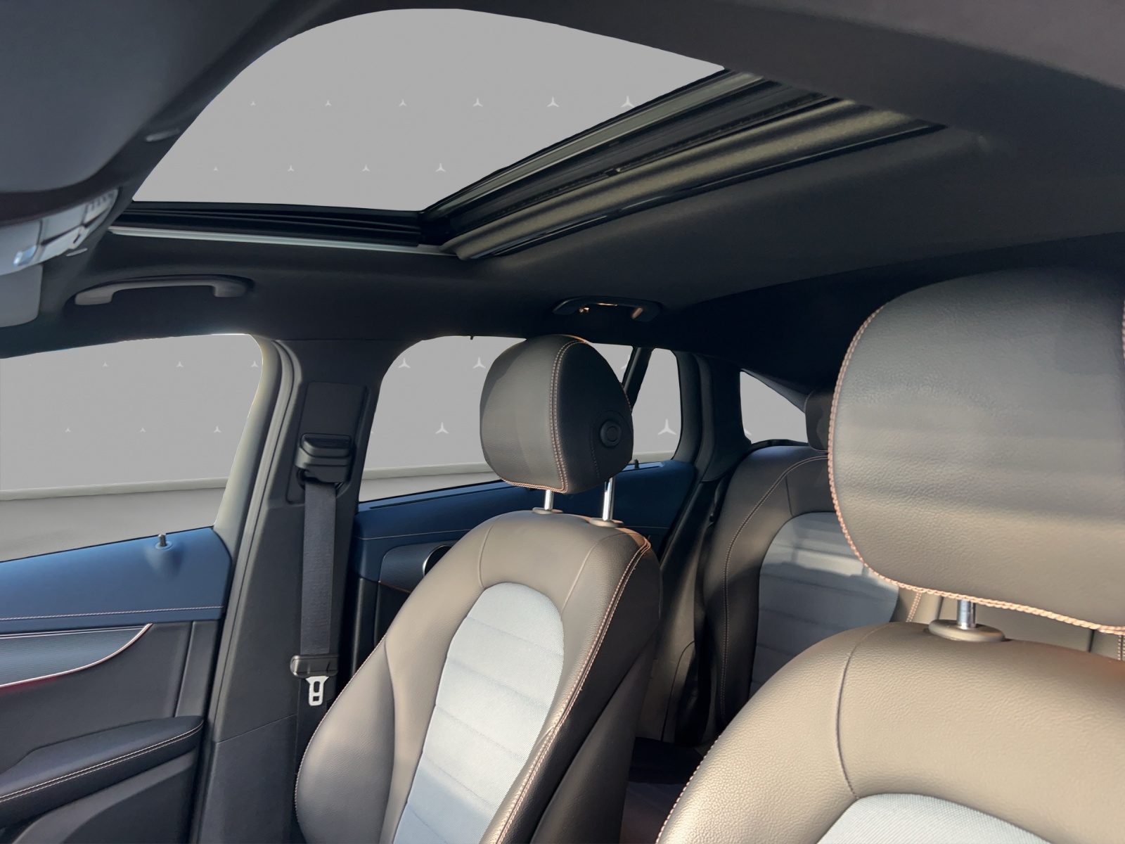 MERCEDES-BENZ EQC 400 4Matic EQ Star-image-8