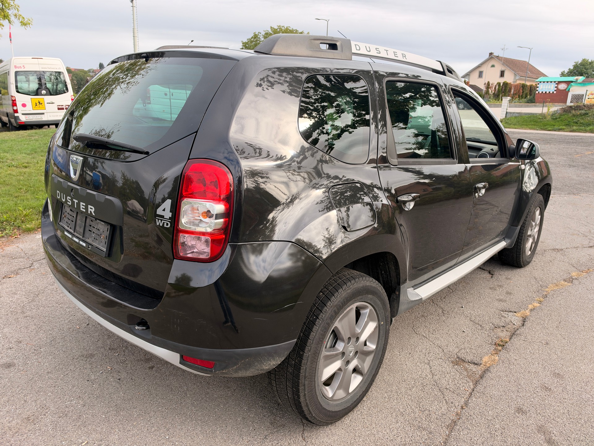 DACIA Duster 1.6 Ambiance 4x4-image-2