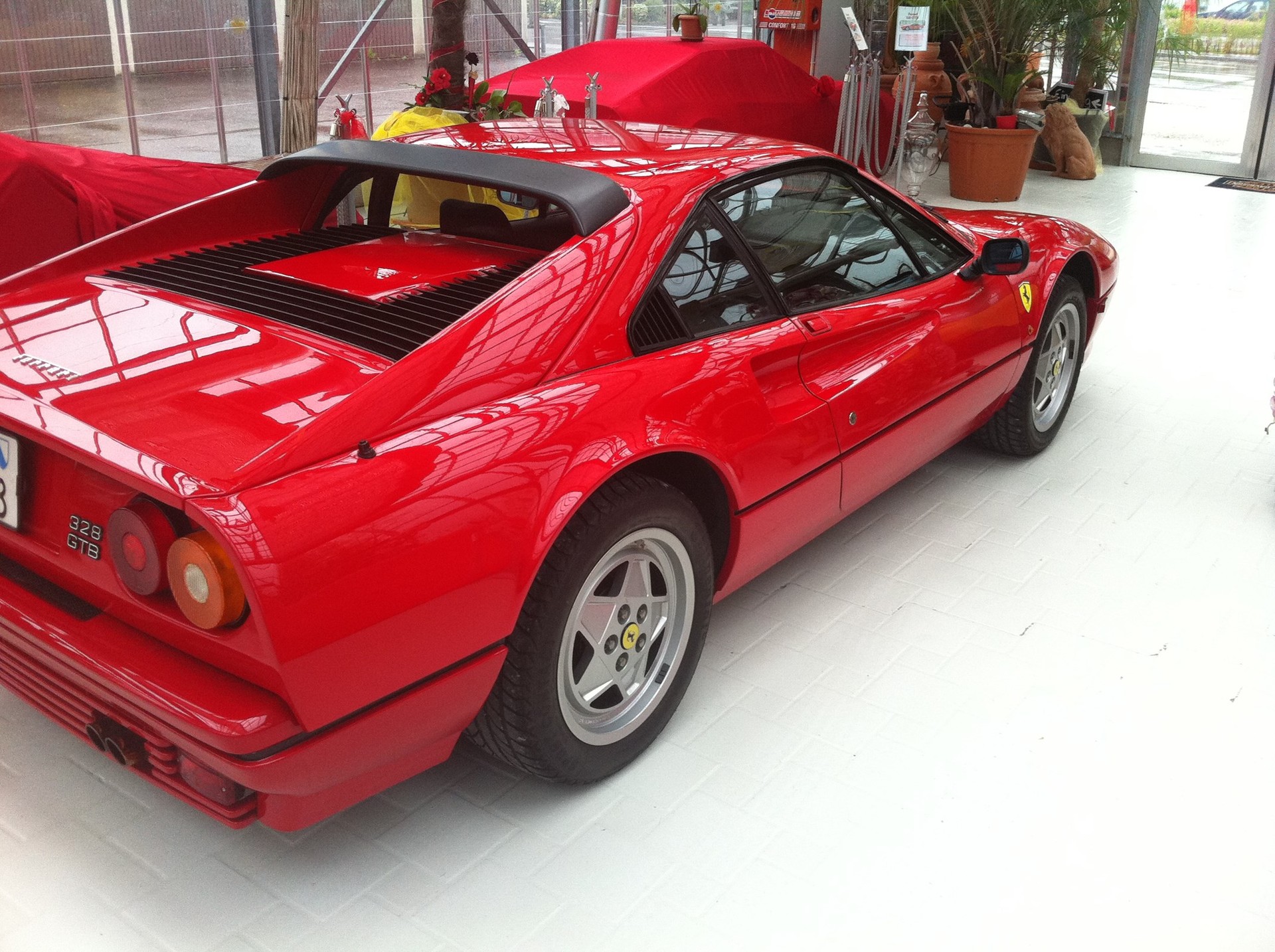 FERRARI 328 GTB-image-2