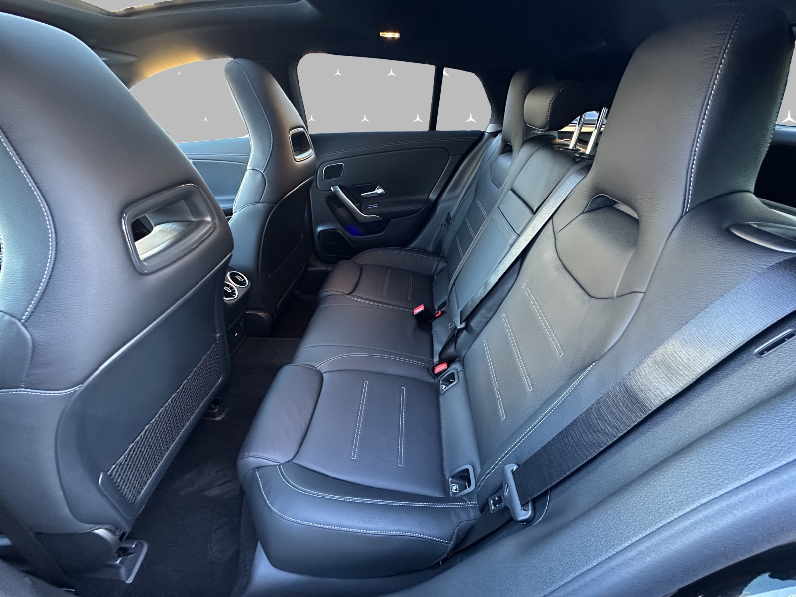 MERCEDES-BENZ CLA Shooting Brake 35 AMG 4Matic 8G-DCT-image-10