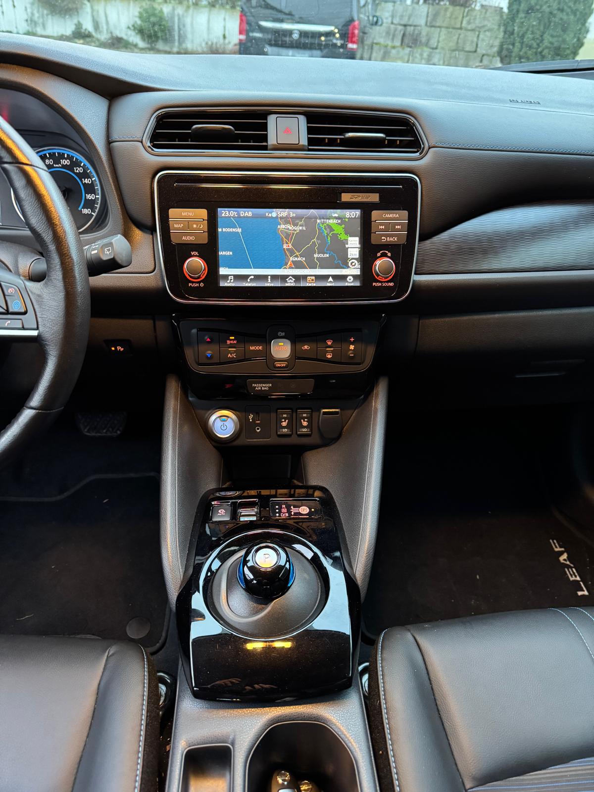 NISSAN Leaf Acenta (incl. batt)-image-14
