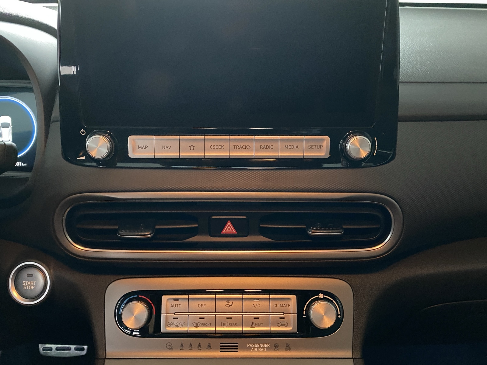 HYUNDAI Kona Electric Amplia-image-14