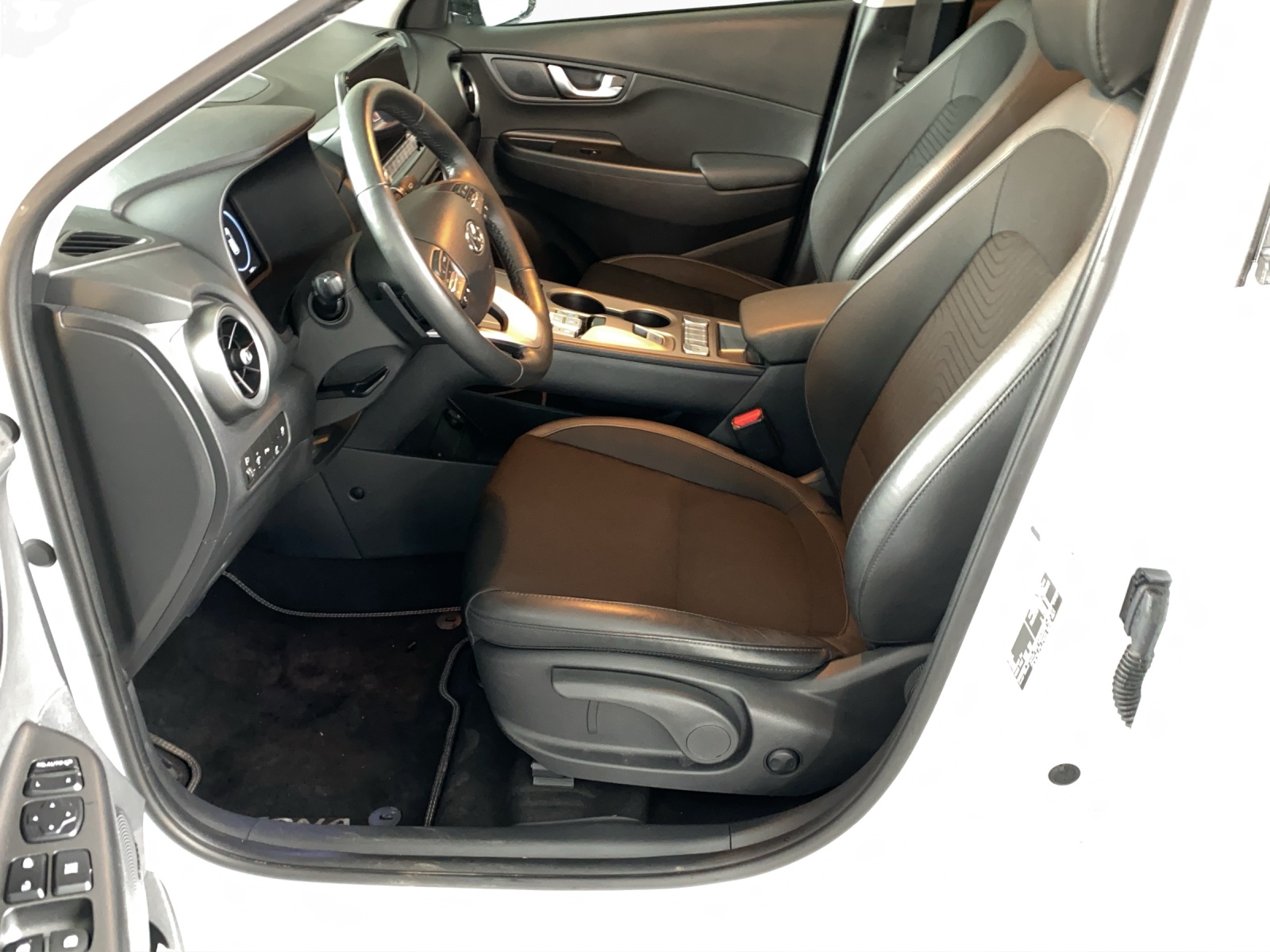 HYUNDAI Kona Electric Amplia-image-9