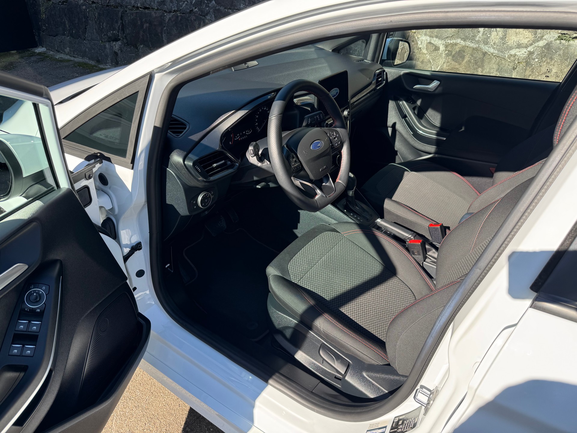 FORD Fiesta 1.0 SCTi MHEV ST Line X Automat-image-8