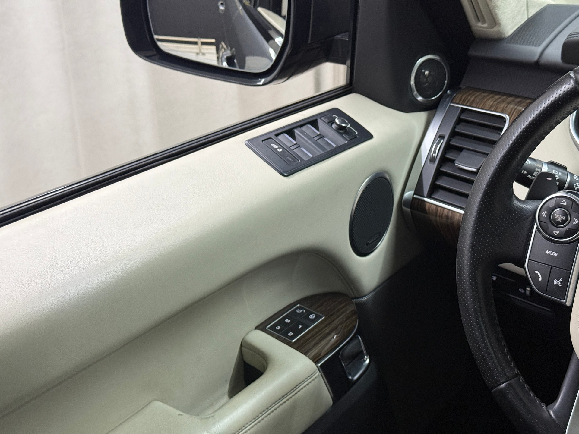 LAND ROVER Range Rover Sport 3.0 SDV6 Autobiogr. Dynamic Aut.-image-15